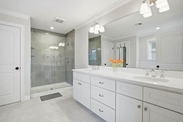 433 Neponset St A, Norwood, MA 02062