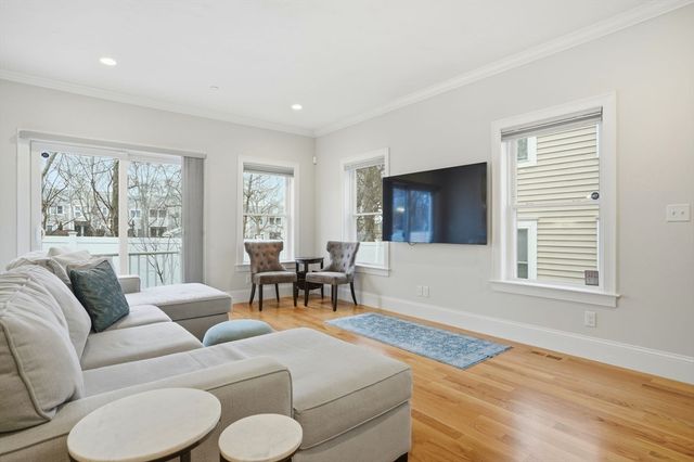 433 Neponset St A, Norwood, MA 02062