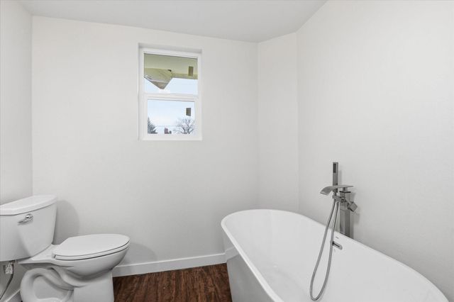 14902 E E Valleyway Ave, Spokane Valley, WA 99216