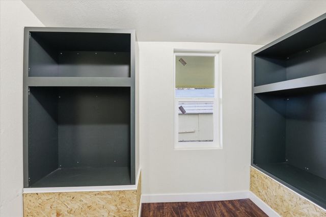 14902 E E Valleyway Ave, Spokane Valley, WA 99216