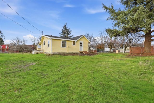 14902 E E Valleyway Ave, Spokane Valley, WA 99216
