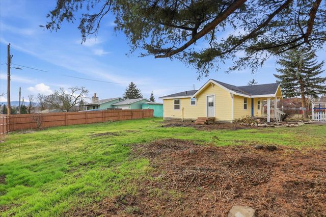 14902 E E Valleyway Ave, Spokane Valley, WA 99216