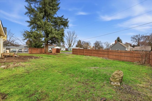 14902 E E Valleyway Ave, Spokane Valley, WA 99216