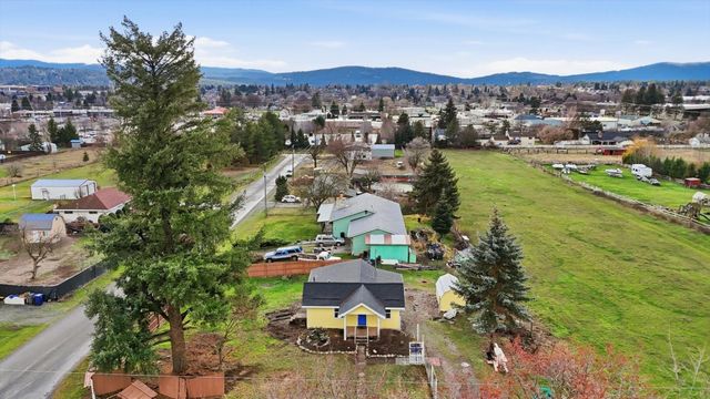 14902 E E Valleyway Ave, Spokane Valley, WA 99216