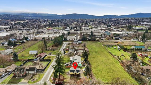 14902 E E Valleyway Ave, Spokane Valley, WA 99216