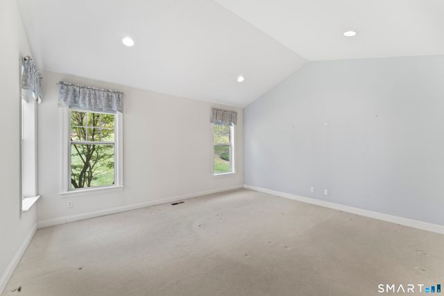 20 Brookside Court 20, Newtown, CT 06470