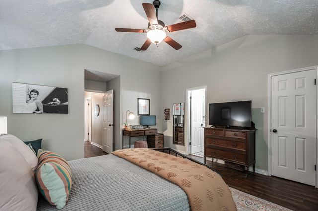 1010 Briarwood Court, Deer Park, TX 77536