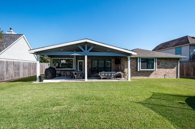 1010 Briarwood Court, Deer Park, TX 77536