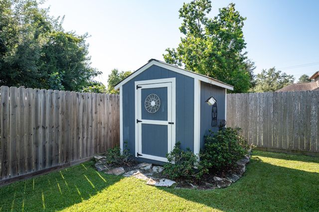 1010 Briarwood Court, Deer Park, TX 77536