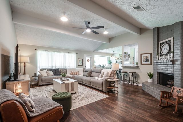 1010 Briarwood Court, Deer Park, TX 77536