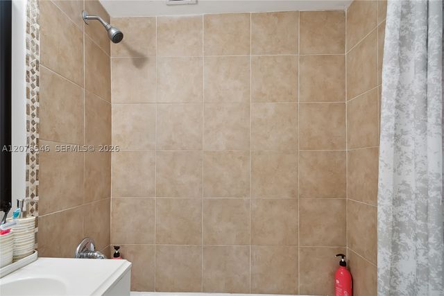 6484 Indian Creek Dr 227, Miami Beach, FL 33141