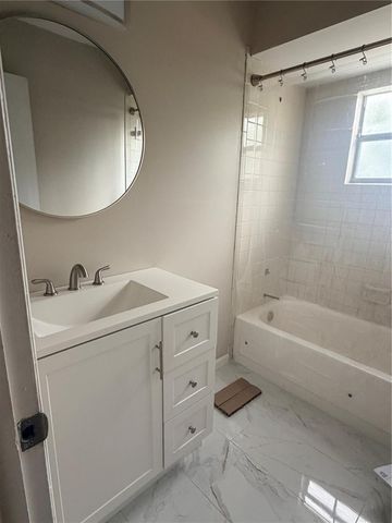 3718 W MCKAY AVENUE 203, Tampa, FL 33609
