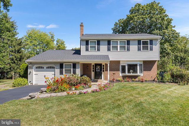 21 MEADOW GLEN RD
