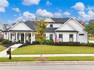 5634 Autumn Flame Drive, Braselton, GA 30517