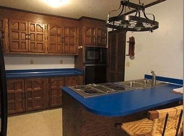 535 S Hampton Street, Pinewood, SC 29125