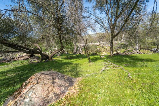 44294 Sequoia Oaks Drive, Three Rivers, CA 93271
