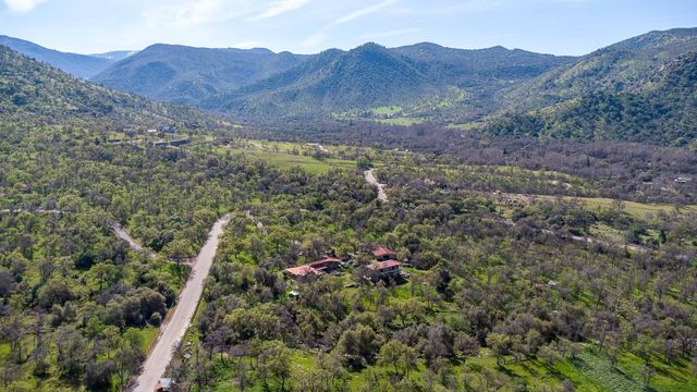 44294 Sequoia Oaks Drive, Three Rivers, CA 93271