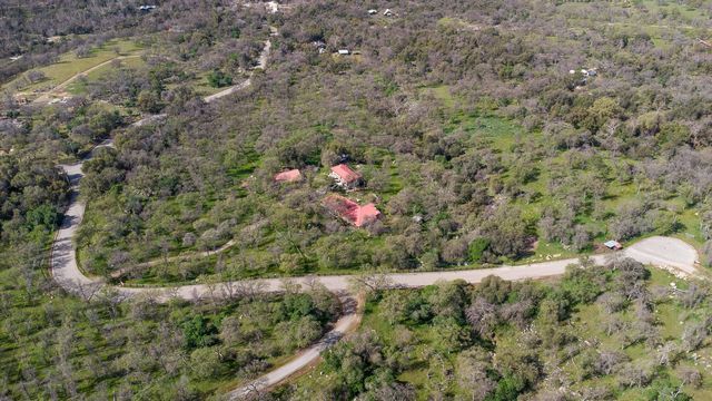 44294 Sequoia Oaks Drive, Three Rivers, CA 93271