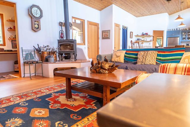 44294 Sequoia Oaks Drive, Three Rivers, CA 93271