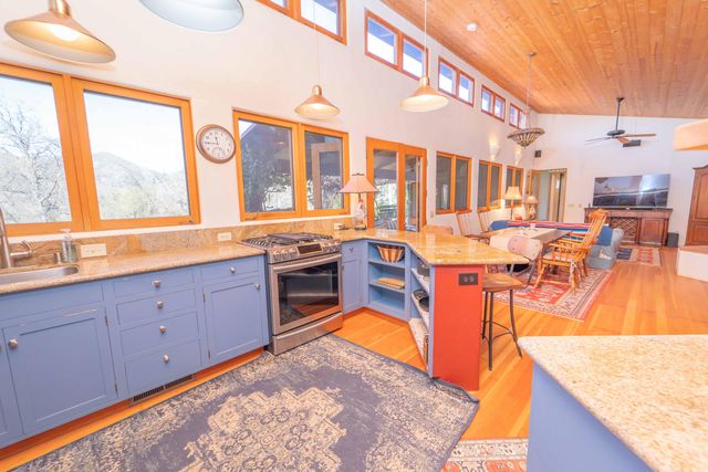 44294 Sequoia Oaks Drive, Three Rivers, CA 93271