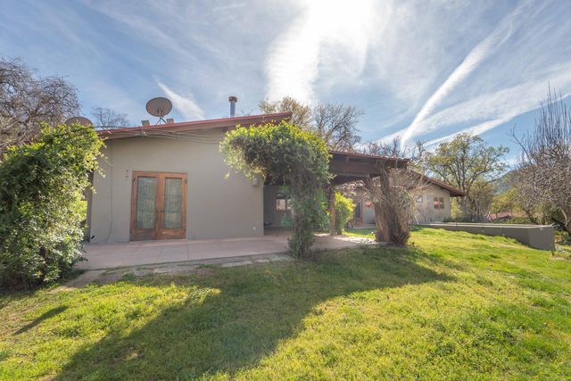 44294 Sequoia Oaks Drive, Three Rivers, CA 93271