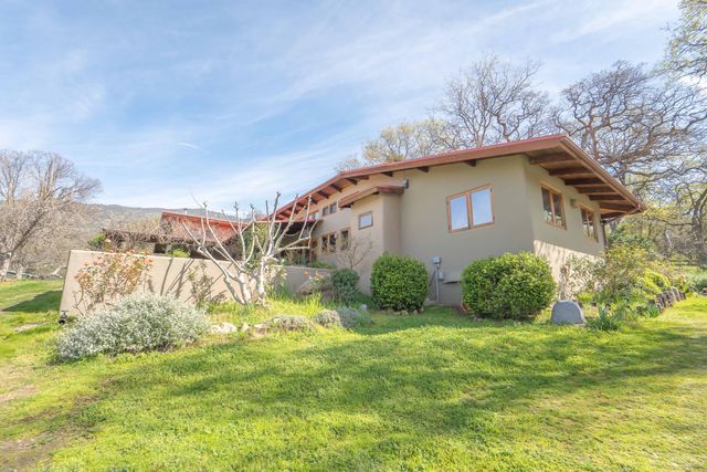 44294 Sequoia Oaks Drive, Three Rivers, CA 93271