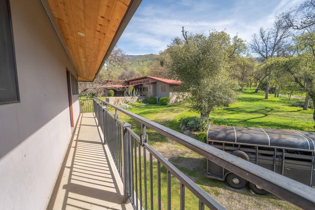 44294 Sequoia Oaks Drive, Three Rivers, CA 93271