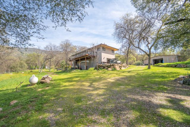 44294 Sequoia Oaks Drive, Three Rivers, CA 93271