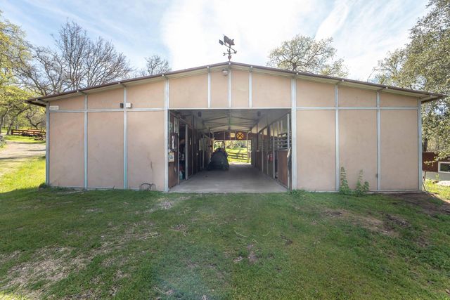 44294 Sequoia Oaks Drive, Three Rivers, CA 93271