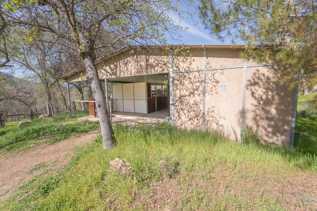 44294 Sequoia Oaks Drive, Three Rivers, CA 93271