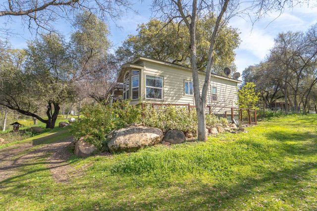 44294 Sequoia Oaks Drive, Three Rivers, CA 93271