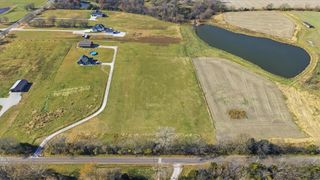 13716 Gammon Road, Lake Lotawana, MO 64086