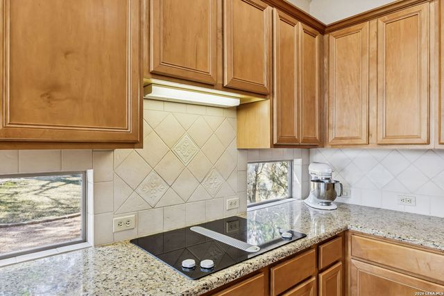 3718 River Falls, San Antonio, TX 78259