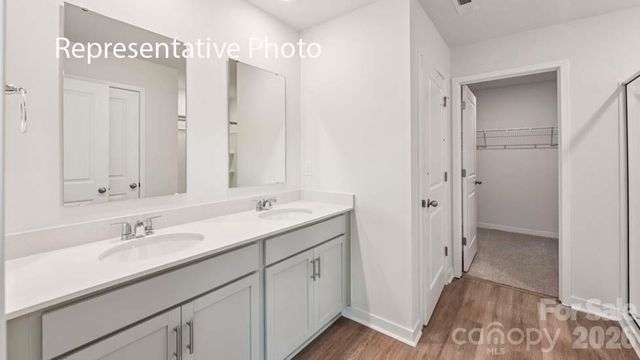 6604 Barcelona Way, Charlotte, NC 28214