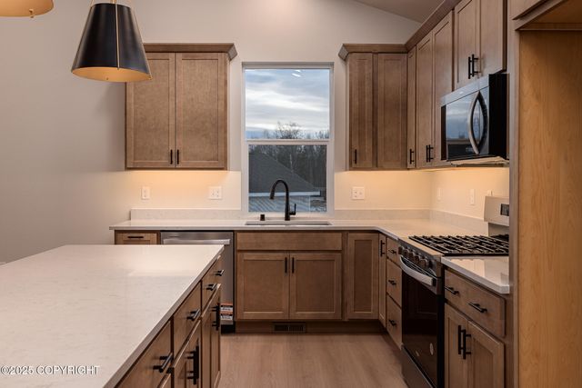 10380 E Heartland Loop, Palmer, AK 99645