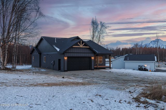10380 E Heartland Loop, Palmer, AK 99645