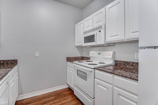 2500 S University Drive, Fort Worth, TX 76109