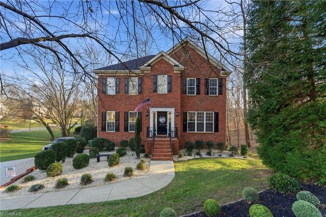 5716 Sutter Lane, Kernersville, NC 27284