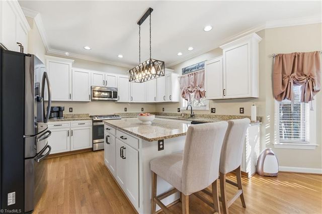 5716 Sutter Lane, Kernersville, NC 27284