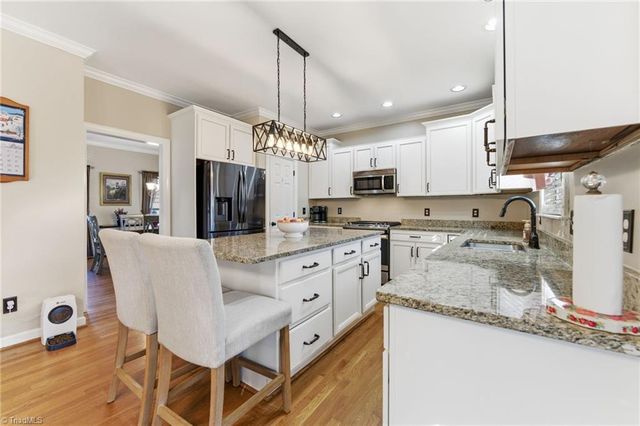 5716 Sutter Lane, Kernersville, NC 27284