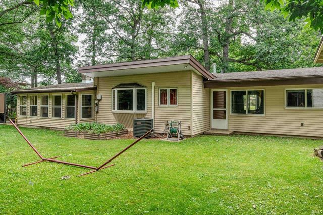 2806 Martin Manor Drive, Goshen, IN 46526