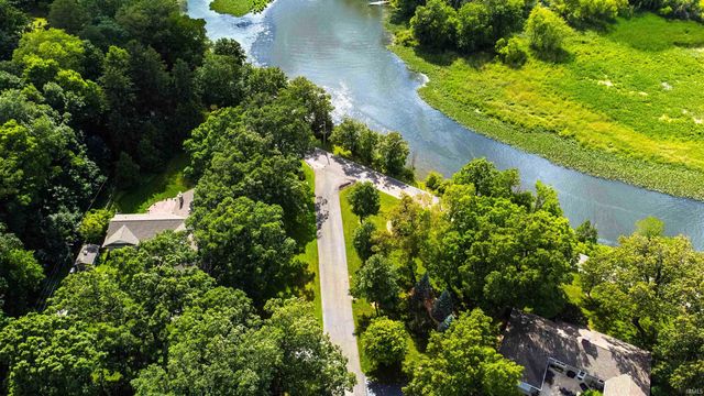 2806 Martin Manor Drive, Goshen, IN 46526