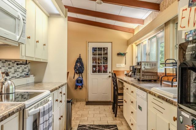 2806 Martin Manor Drive, Goshen, IN 46526