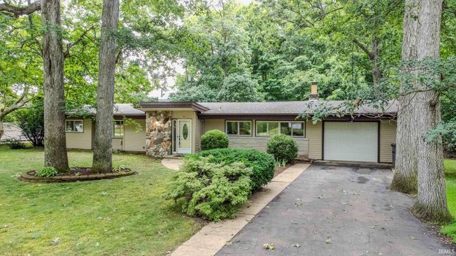 2806 Martin Manor Drive, Goshen, IN 46526