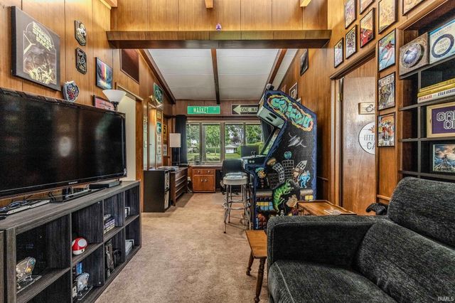 2806 Martin Manor Drive, Goshen, IN 46526