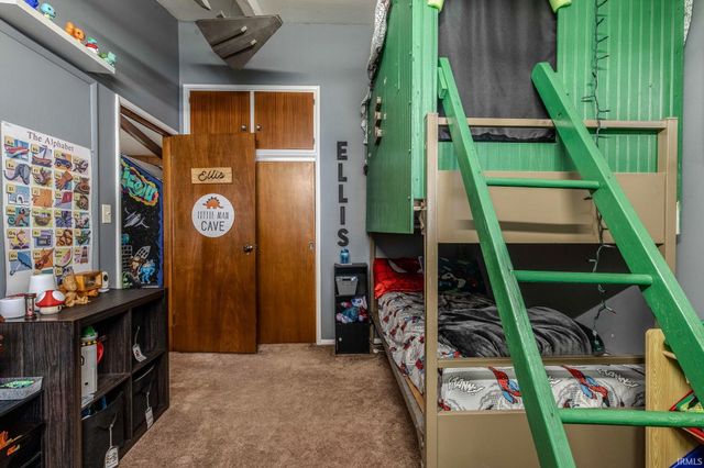 2806 Martin Manor Drive, Goshen, IN 46526