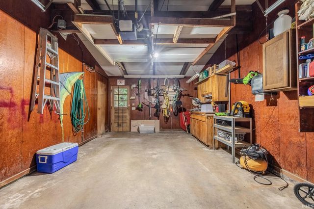 2806 Martin Manor Drive, Goshen, IN 46526