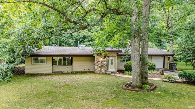 2806 Martin Manor Drive, Goshen, IN 46526