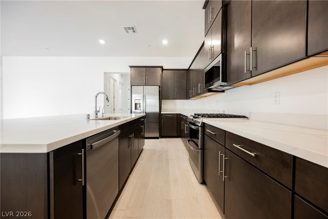 116 Skylar Village Avenue, Henderson, NV 89011