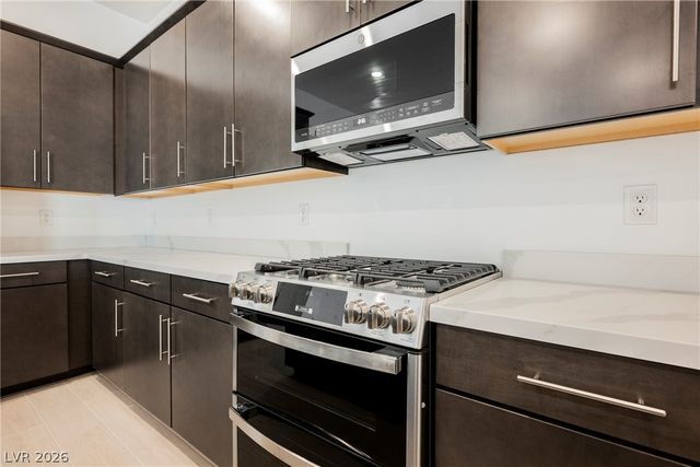 116 Skylar Village Avenue, Henderson, NV 89011